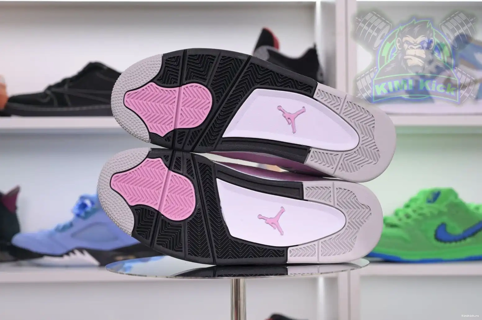 Jordan Air Kimikick Jordan 4“Orchid” 0515